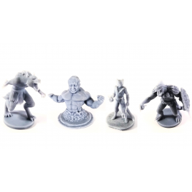 Duża Uszkodzona Figurka RPG...