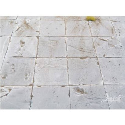 Juweela: Kamienne płyty...