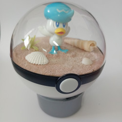 QUAXLY - POKEBALL TERRARIUM...