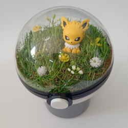 JOLTEON - POKEBALL...